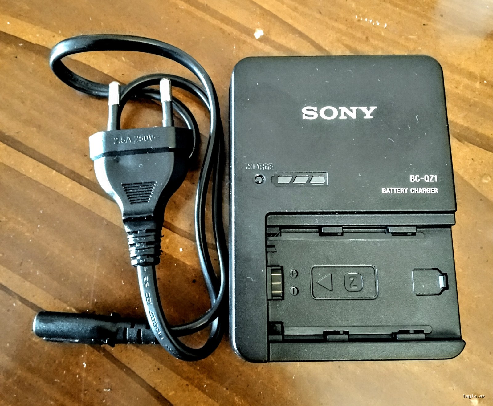 Sony batareya sarj aparati