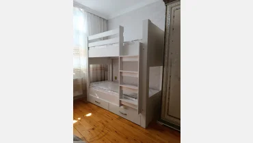 İkimərtəbəli çarpayı